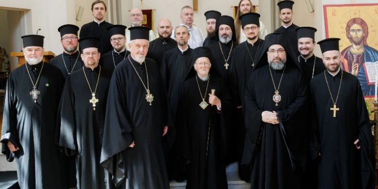 Bartholomew And Delegation 750x375 1