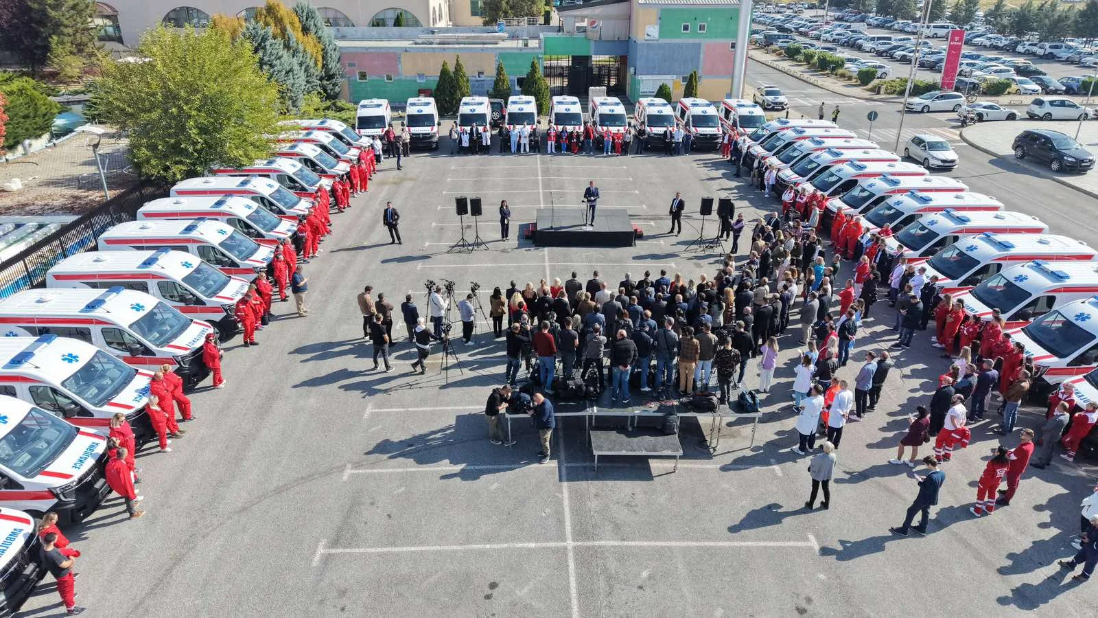 Mickoski So Dobra Vest Za Gragjanite Nabaveni Se 100 Novi Ambulantni Vozila Vlozuvame Vo Zdravstveniot Sistem Image Ifuv